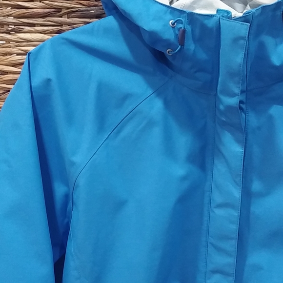 The North Face plus size rain jacket - Picture 3 of 12